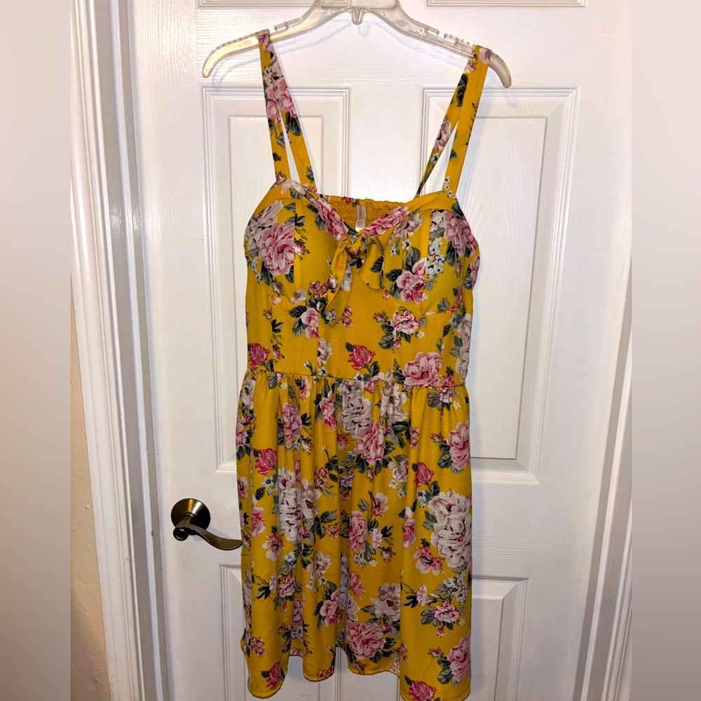 Xhilaration Women's Square Sleeveless Floral Mini Dress